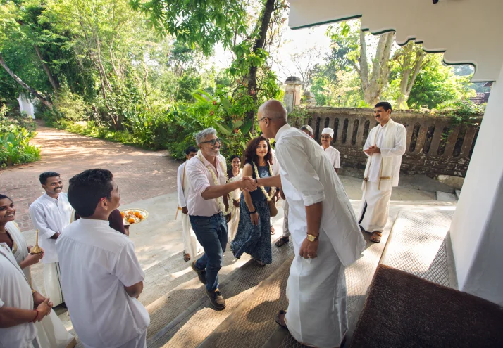 Airport pick-up and drop-off