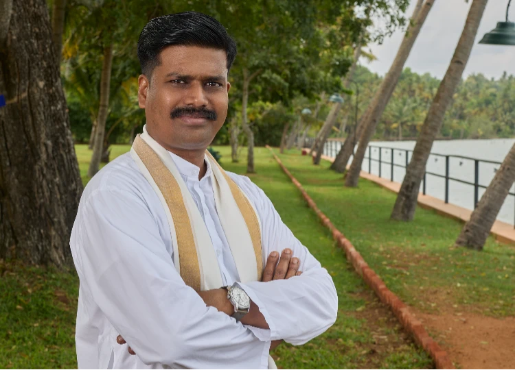 Dr Ivy Aravind